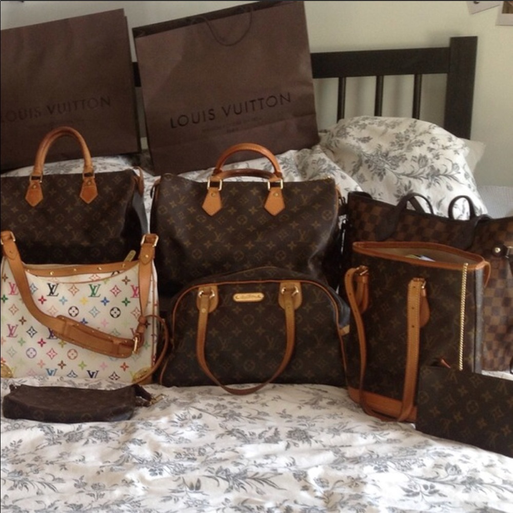 💯% Authentic 💞👜💞 My Small Collection 💯💞❤ - Picture 2 of 3